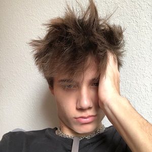 Meet your Posher, Jaden